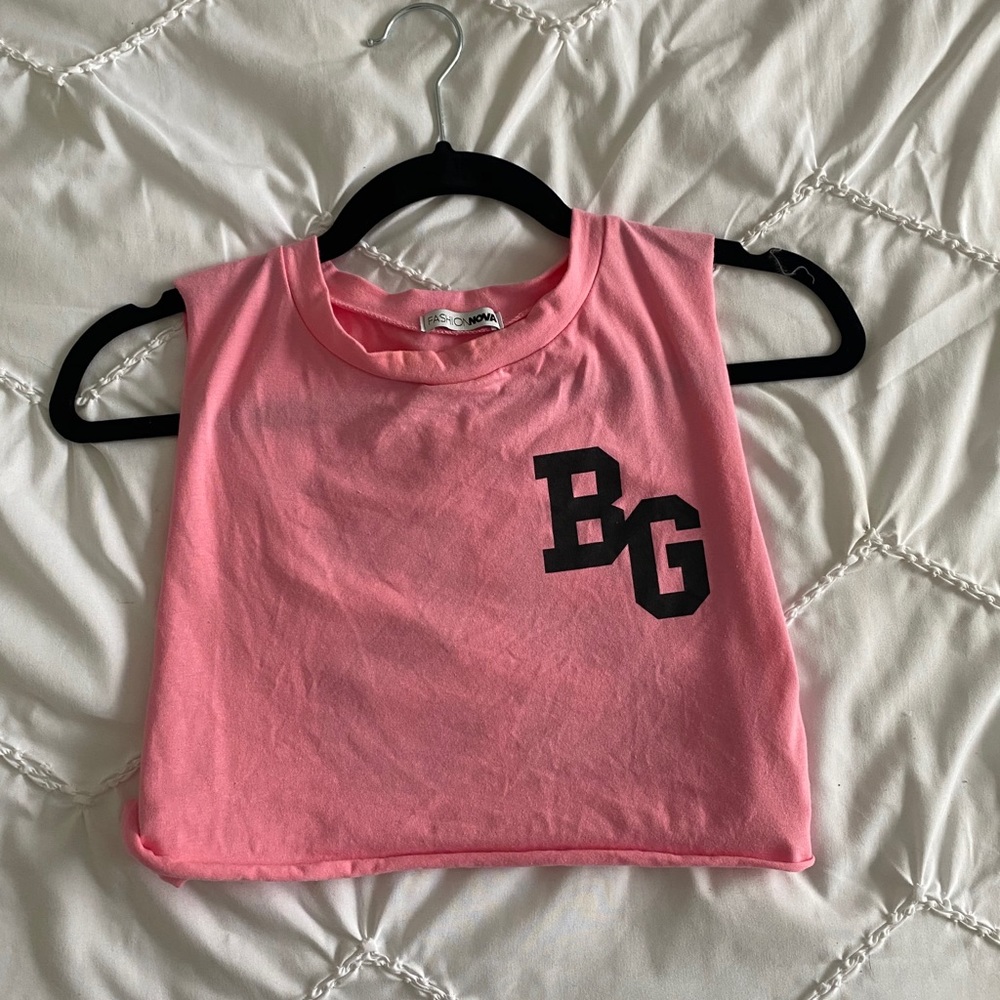 pink crop top